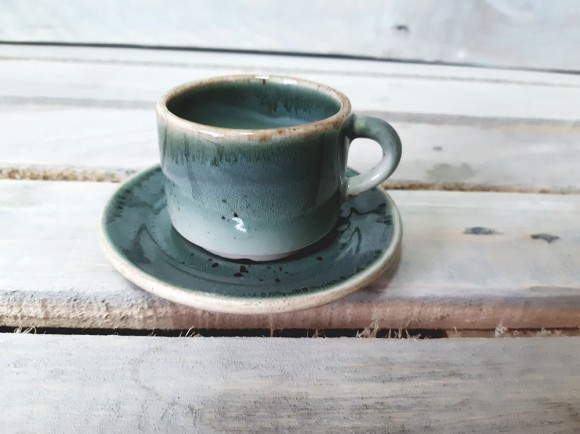 Чашка di caffe espresso с блюдцем