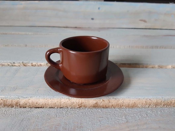 Чашка di caffe espresso с блюдцем