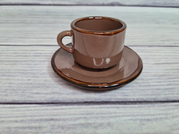 Чашка di caffe espresso с блюдцем