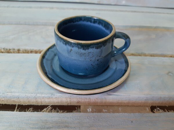 Чашка di caffe espresso с блюдцем